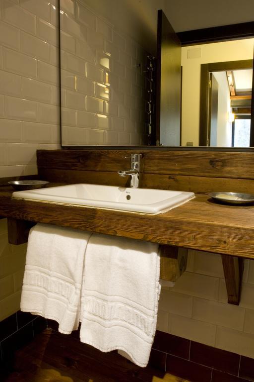Apartamentos Rurales El Lleron Caso Ngoại thất bức ảnh